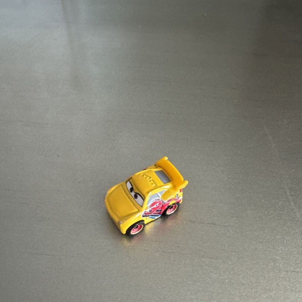 Disney Pixar Mini Racers  Cruz Ramirez Diecast Car. B25#5